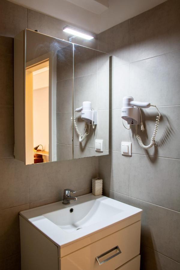 Ermou 18 Mosaics Boutique Aprtm In Parliament Square Apartman Athén Kültér fotó